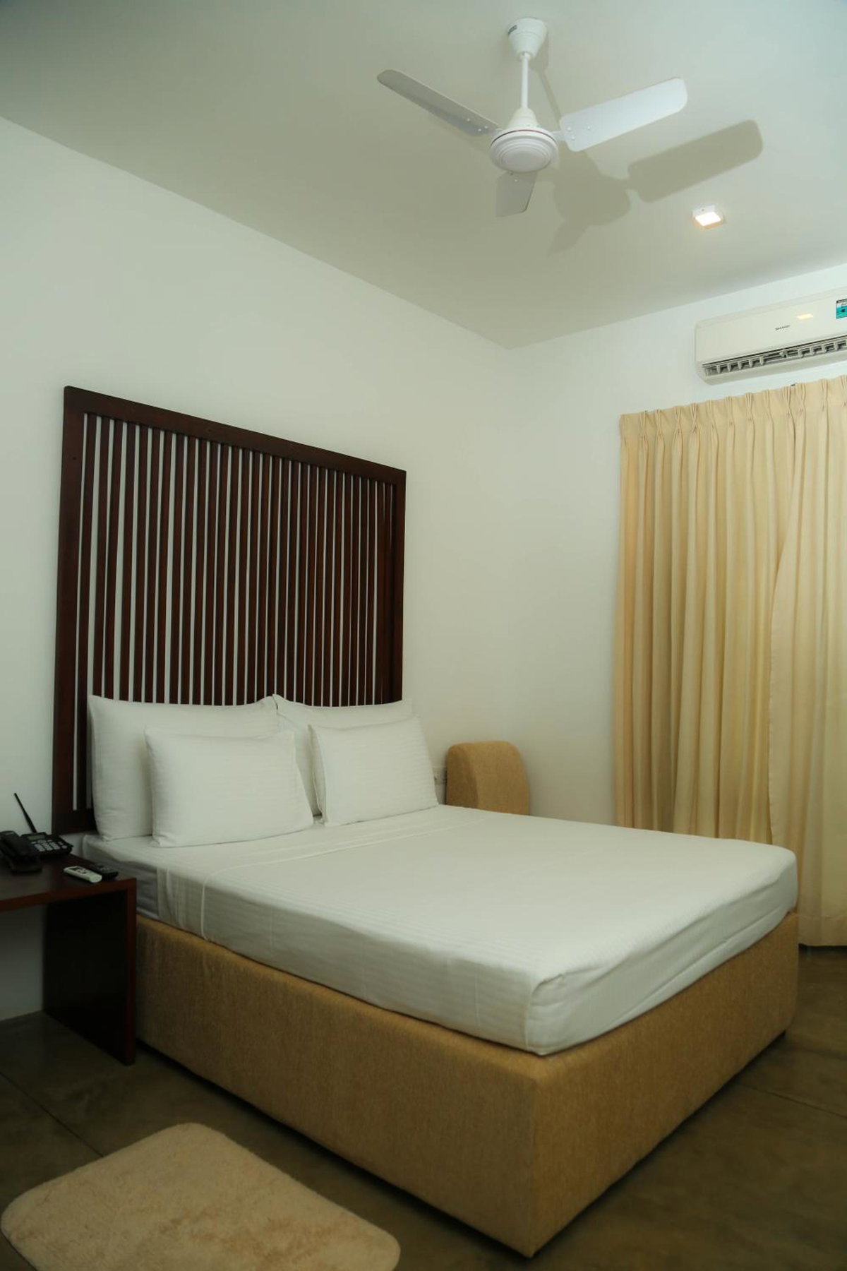 Gimanhala Hotel, Sri Lanka