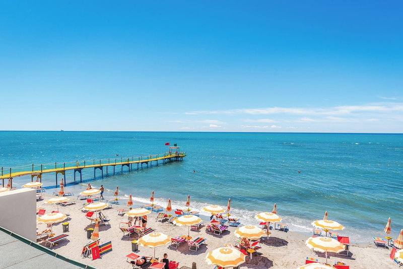 Aragosta Hotel, Durrës, Albania