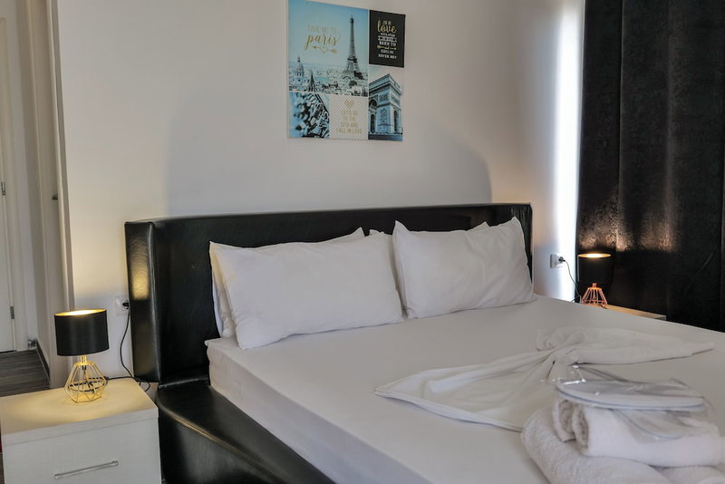 Hotel Sunrays, Sarandë, Albania
