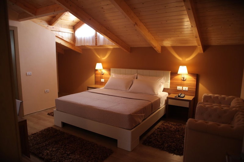 Hotel Vila 60, Tirana, Albania