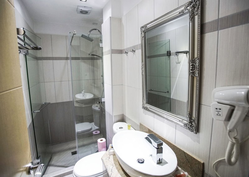 Hotel Borova, Korçë, Albania