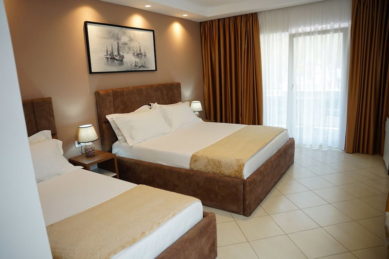 Atrium Deluxe Resort, Golem, Albania