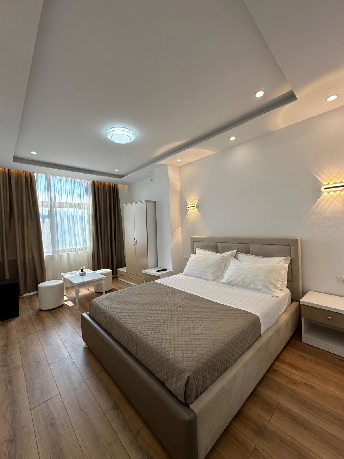 Hotel Arberia, Albania