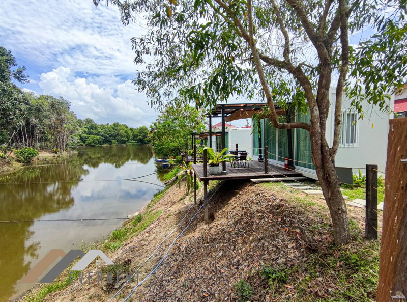 Evernent Lakeside Hideout, Miri, Malaysia