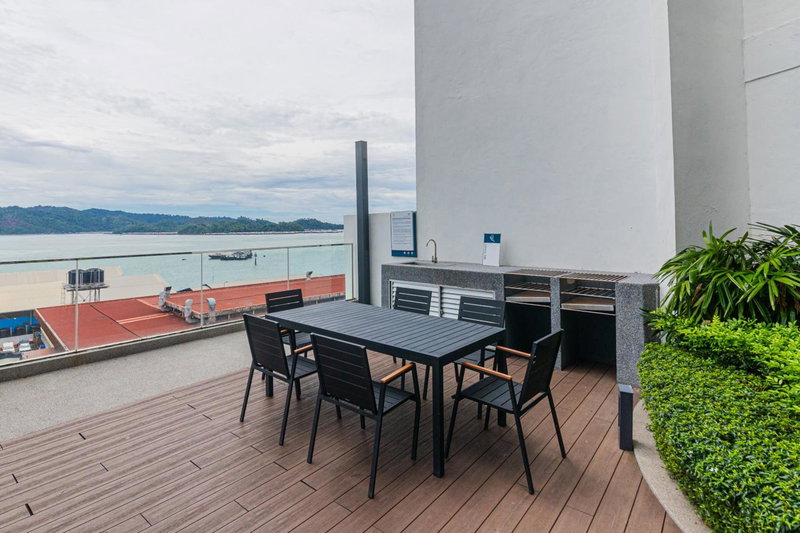 Beautiful Seaview Suites at The Shore Kota Kinabalu, Kota Kinabalu, Malaysia