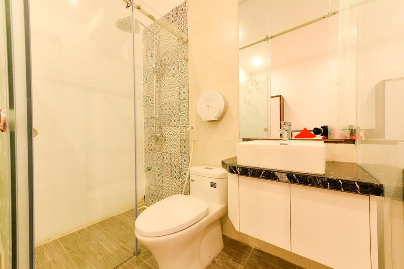OYO 317 Kim Cuong Hotel 2, Hanoi, Vietnam