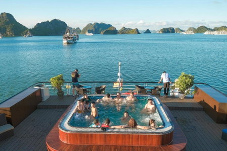 La Casta 5-Star Cruise 2D1N - Lan Ha Bay - Jacuzzi, Ha Long, Vietnam