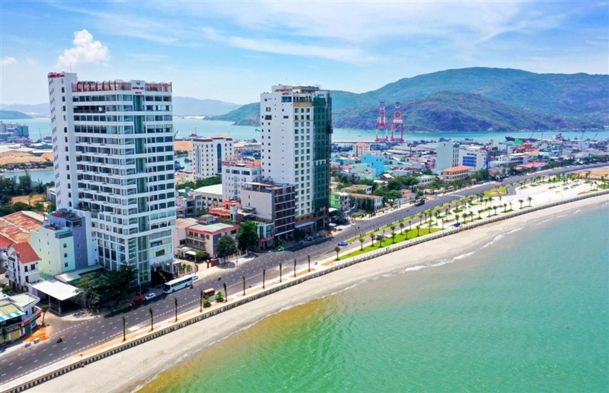 Huong Viet Hotel Quy Nhon - Beachfront, Vietnam