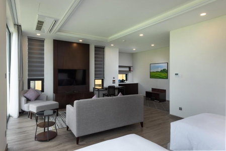 Wyndham Sky Lake Resort and Villas, Hanoi, Vietnam