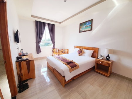 Hong Mai 2 Hotel, Cam Lam, Vietnam