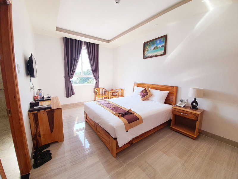 Hong Mai 2 Hotel, Cam Lam, Vietnam
