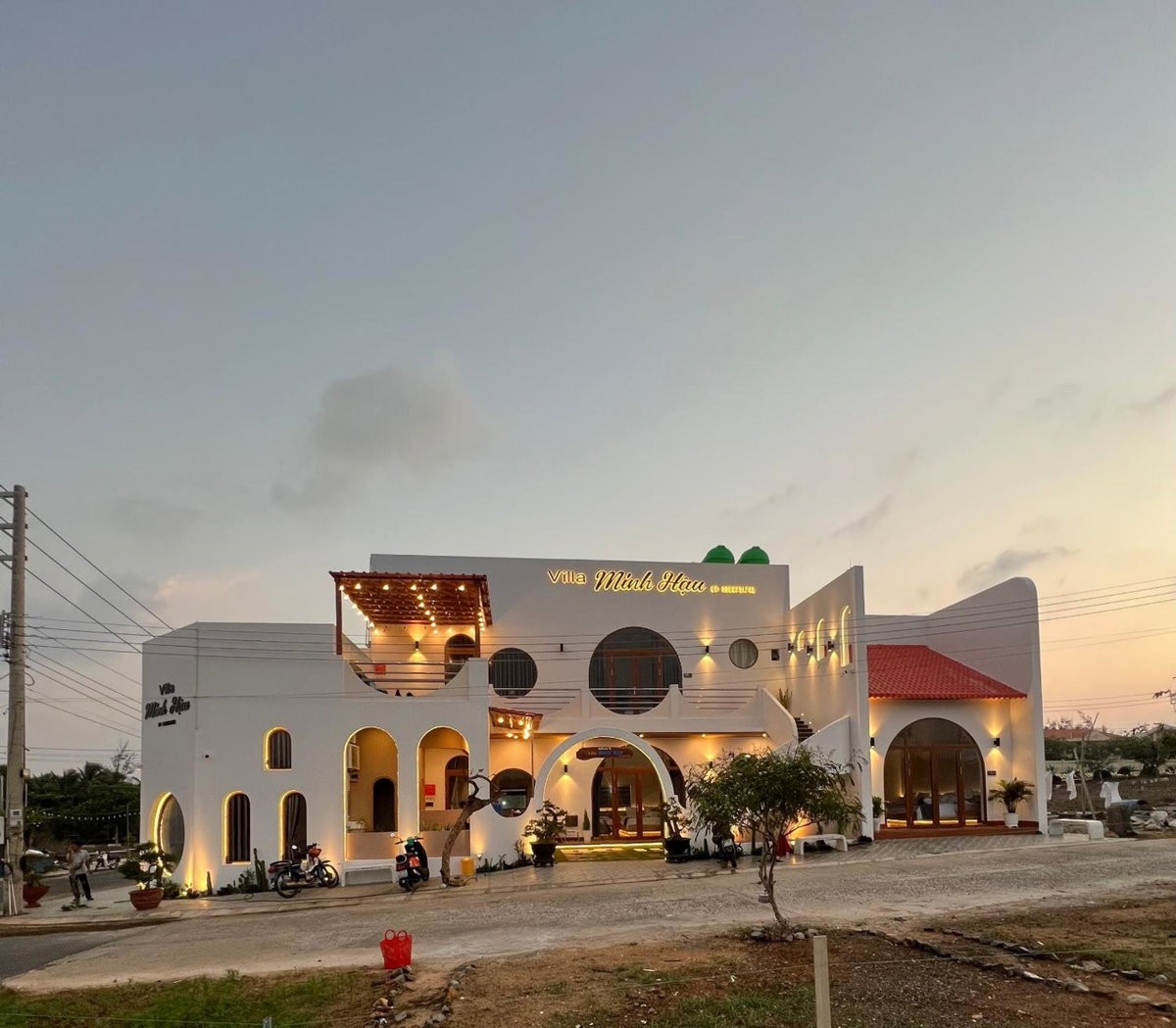 Villa Minh Hậu, Vietnam