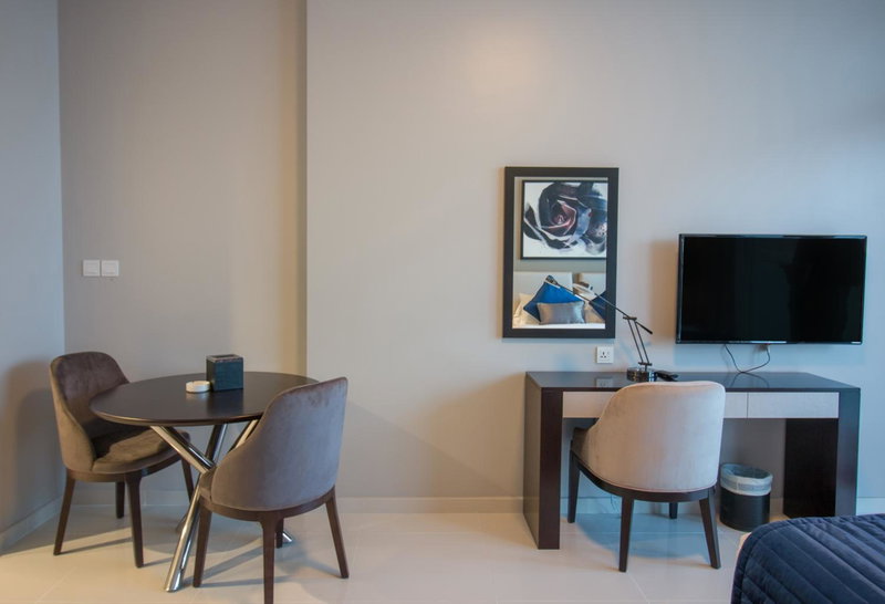Premium Studio with Beautiful Golf Course View, Dubai, United Arab Emirates