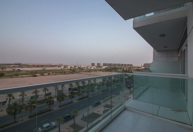 Premium Studio with Beautiful Golf Course View, Dubai, United Arab Emirates
