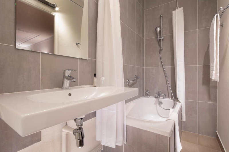 Hôtel Saint Roch, Paris, France