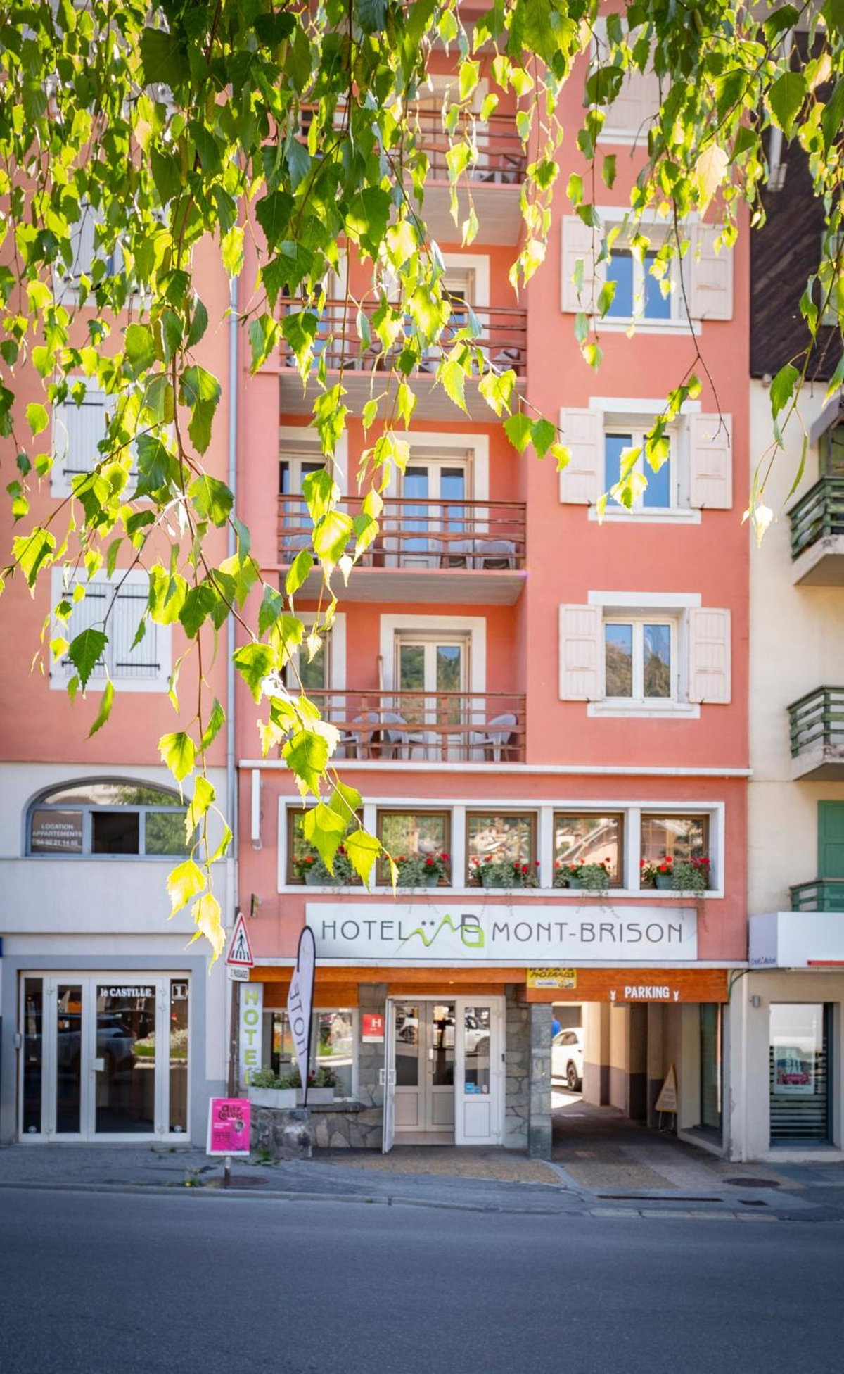 Hôtel Mont-Brison, Francia