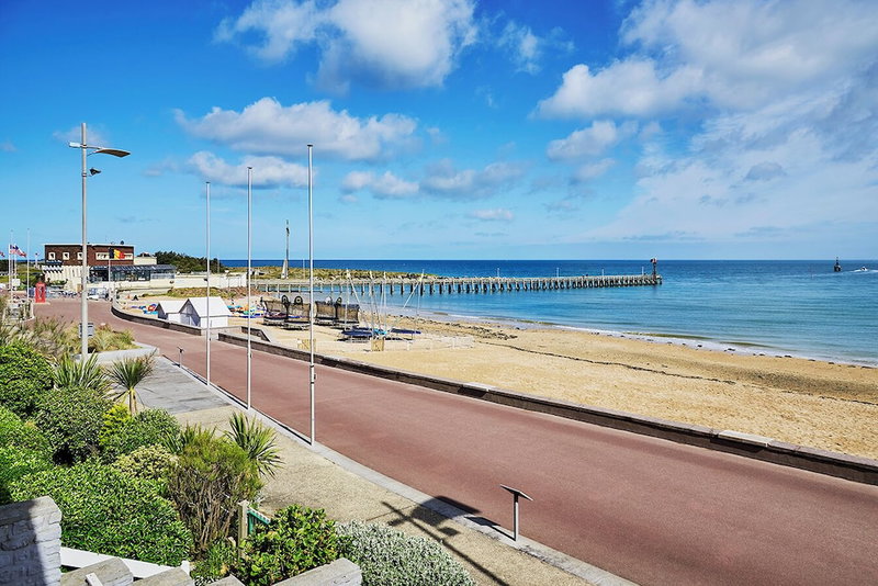 La Cremaillère, Courseulles-sur-Mer, France