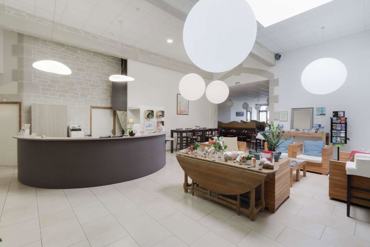 Hotel · Brit Hotel Alghotel, Cancale