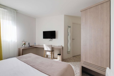 Brit Hotel Alghotel, Cancale, France