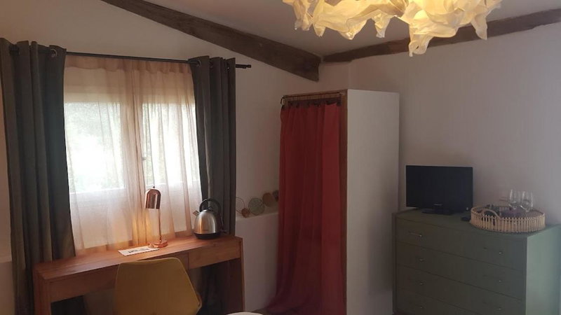 La Maison de Charlie, Vaugines, France