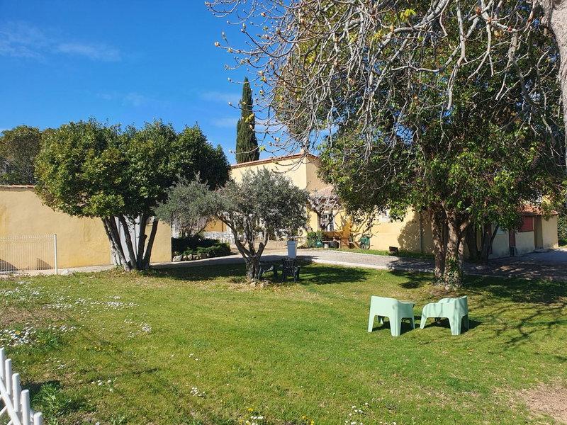 Le Mas des Quintrands Manosque - Motel de charme, Manosque, France