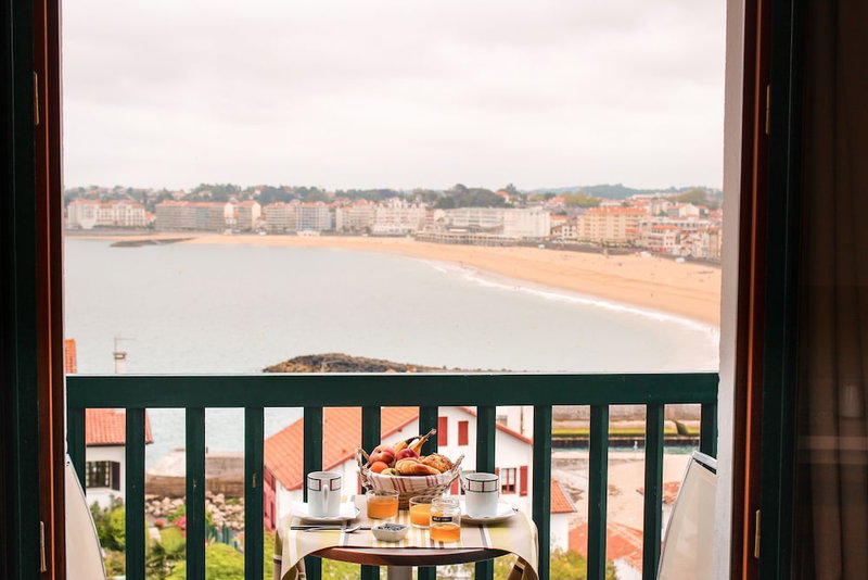 Hotel Agur Deneri, Ciboure, France