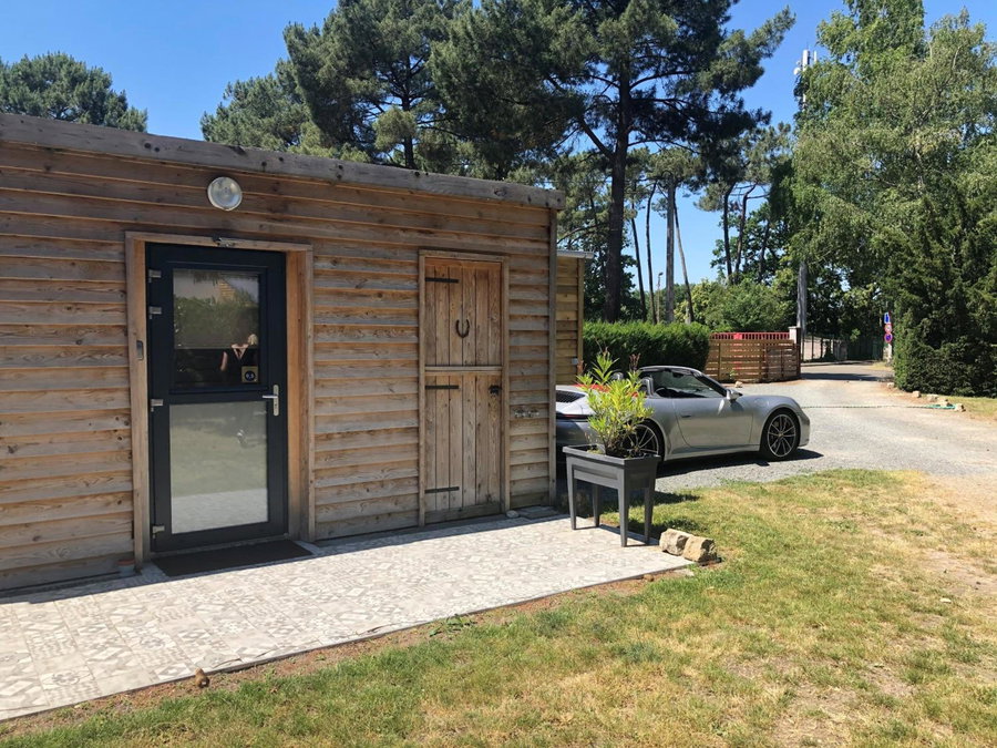Cabane du Circuit, Le Mans, France