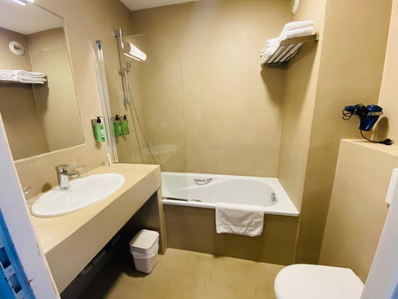 Hôtel & Appart-hôtel Olatua, Bidart, France