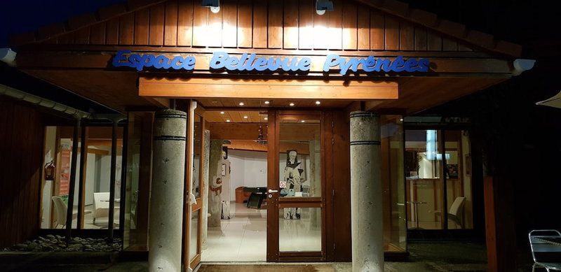 Hotel Eco Logis Bellevue Pyrénées, Semeac, France
