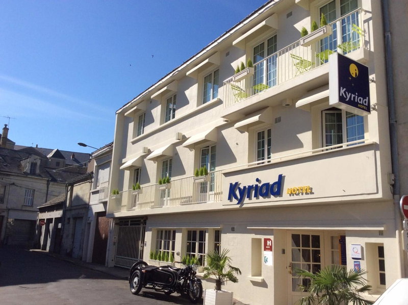 Kyriad Saumur Hyper Centre Hôtel, Appartements, Séminaires et SPA soins Sothys Paris, Saumur, France