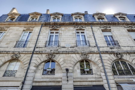 Appartements Place Gambetta - YBH, Bordeaux, France