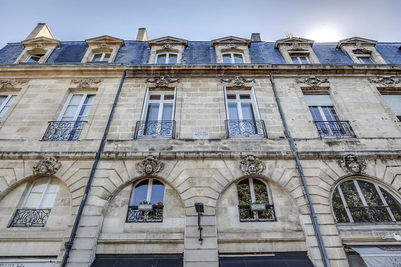 Appartements Place Gambetta - YBH, Bordeaux, France