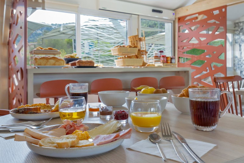 ibis Styles Aubagne Gemenos, Gémenos, France