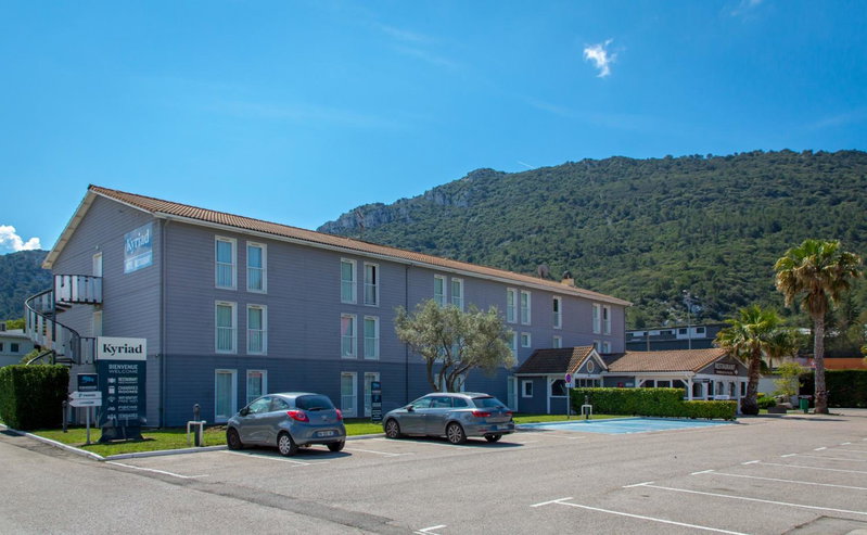 ibis Styles Aubagne Gemenos, Gémenos, France