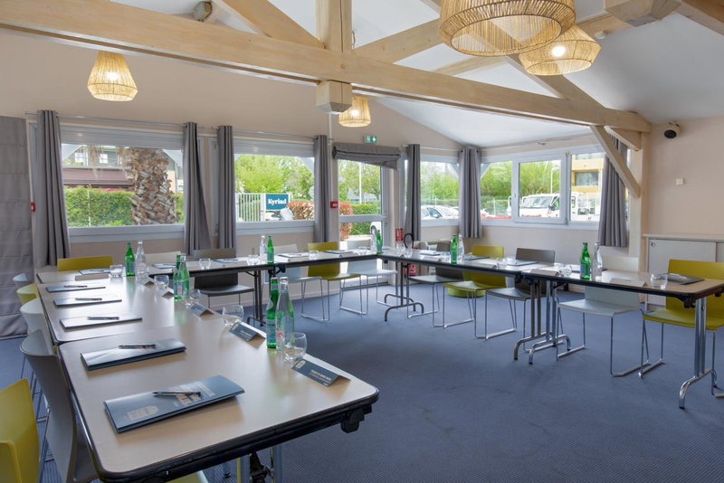 ibis Styles Aubagne Gemenos, Gémenos, France