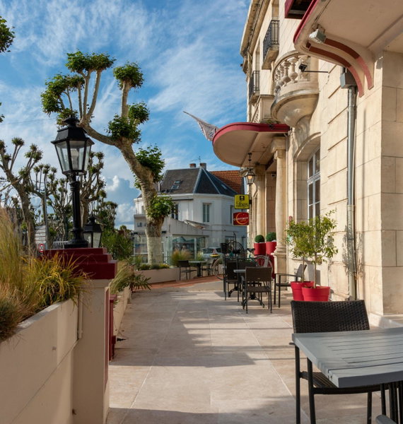 LOGIS Hotel Majestic Chatelaillon Plage - La Rochelle, Châtelaillon-Plage, France
