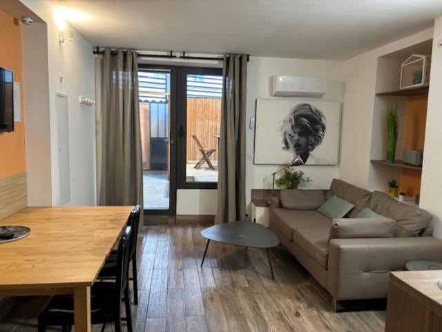 Casa Hotel, Aix-en-Provence, France