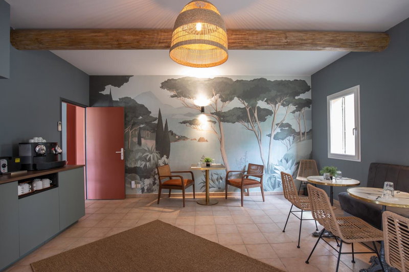 Hôtel La Perna, Pernes-les-Fontaines, France