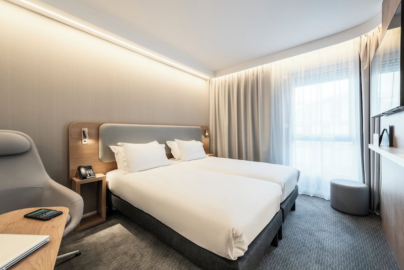 Holiday Inn Express and Suites Reims Rives De Vesle by IHG, Reims, France