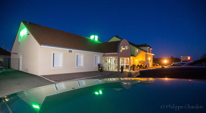 Logis Jum'Hotel, Saints-Geosmes, France