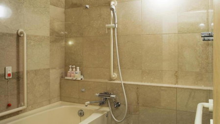 Toyoko Inn Yokohama Shinkoyasu Ekimae, Yokohama, Japan