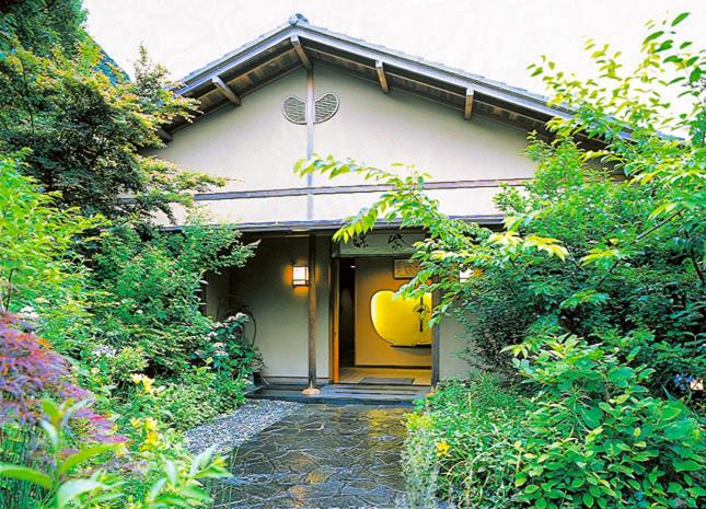 Nonohanatei komurasaki, Shimoda, Japan