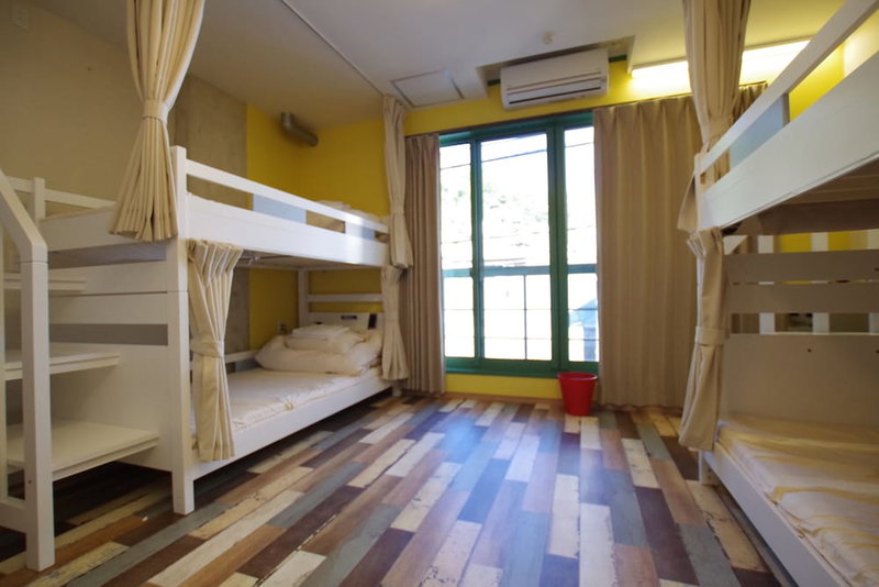 Cinnamon Guest House Dogo - Hostel, Matsuyama, Japan