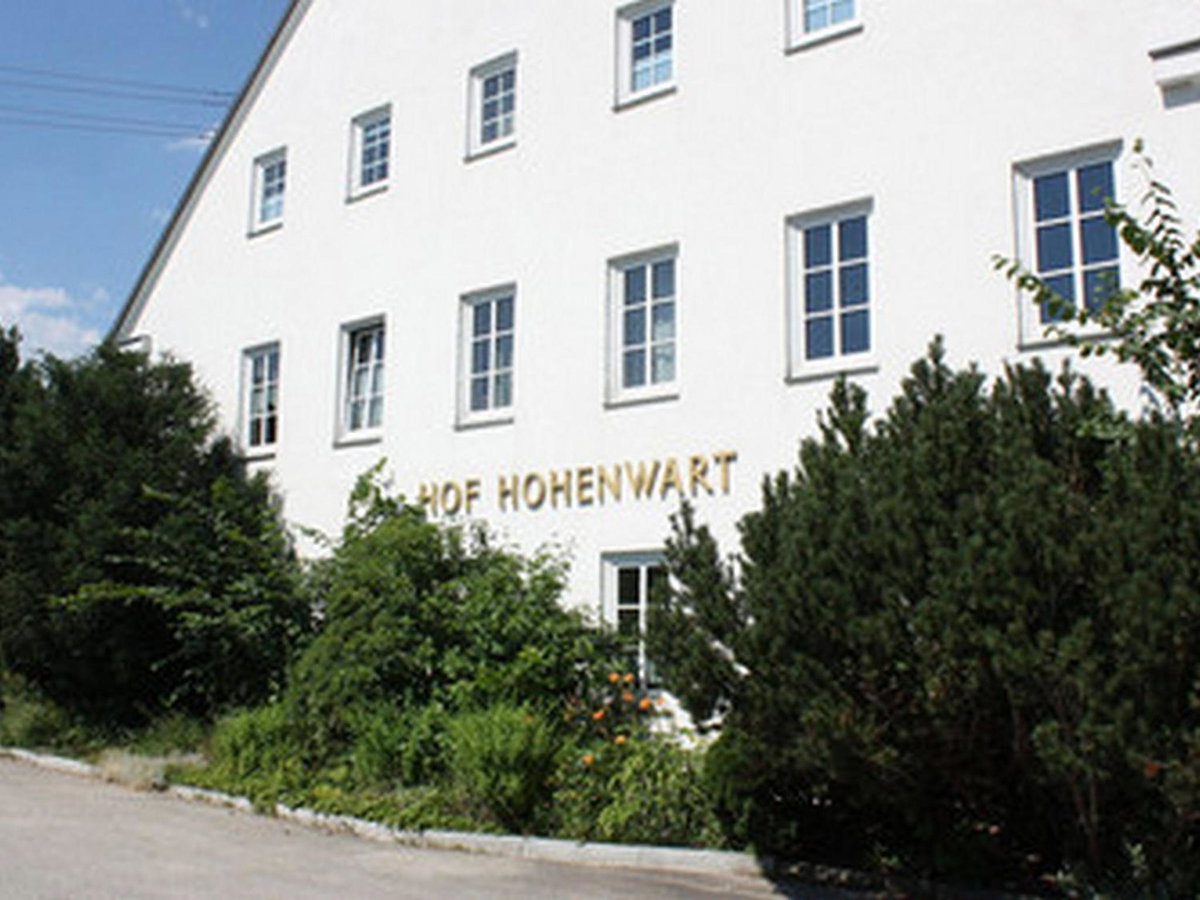 Hotel · Hotel Boarding House Hohenwart, Fuchstal