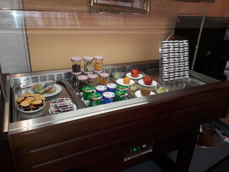 Hotel Garni am Markt - Businesshotel - Frühstücksbuffet - Fahrradabstellplatz - Hunde willkommen, Neustadt bei Coburg, Germany