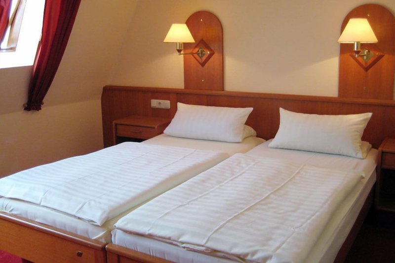 Hotel Zum Baeren, Ruedesheim am Rhein, Germany