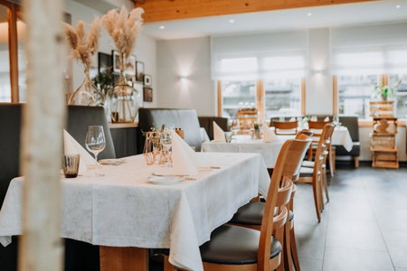 Hotel Restaurant zur Marienburg, Pünderich, Germany