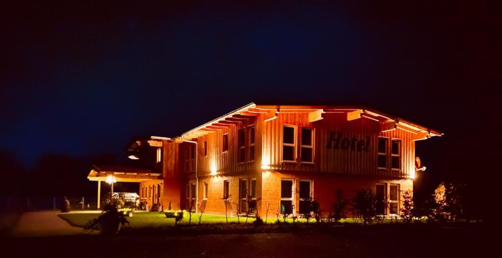 Hotel · Hotel Rappenhof, Breuna