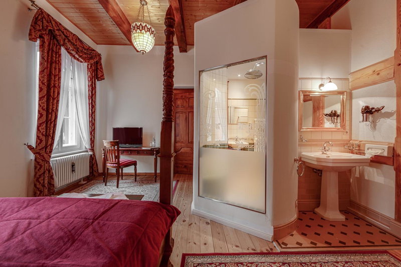 Hotel Garni Jagdschloss Waldsee mit Frühstücksbuffet & Schlossküche für Selbstversorger, Waldsee, Germany