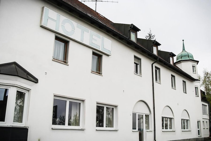 Hotel Waldlust B & B, Schwandorf, Germany